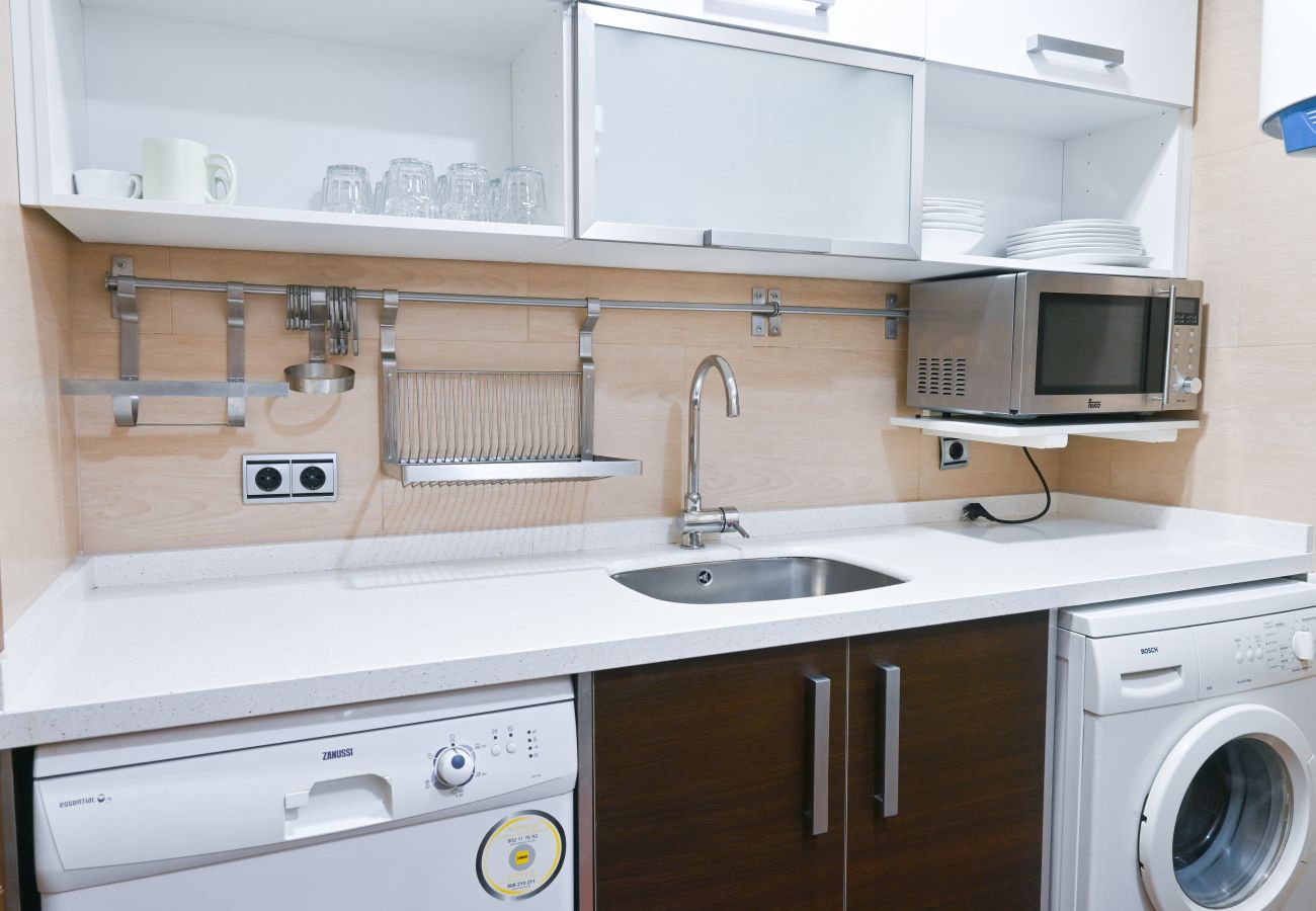 Apartment in Madrid - M (ECA103)Acogedora vivienda de 2 dormitorios en C Apartment in Madrid - M (ECA103)Acogedora vivienda de 2 dormitorios en C