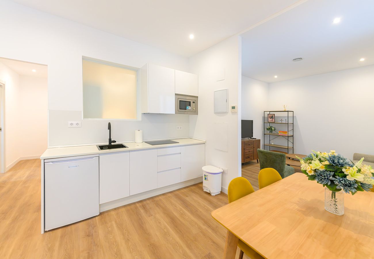 Apartment in Madrid - M (FEI70)Elegancia y Confort en el Corazón de Cham Apartment in Madrid - M (FEI70)Elegancia y Confort en el Corazón de Cham