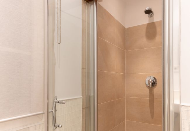 Apartment in Madrid - M (SEN352)Elegante y luminoso piso en el corazón d Apartment in Madrid - M (SEN352)Elegante y luminoso piso en el corazón d