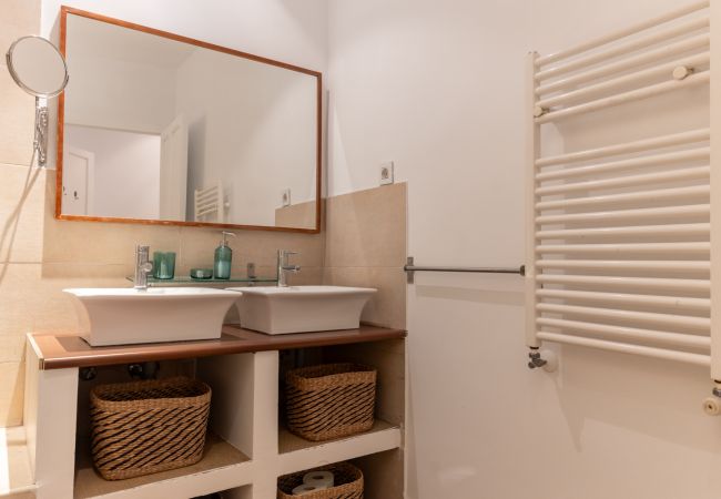 Apartment in Madrid - M (SEN352)Elegante y luminoso piso en el corazón d Apartment in Madrid - M (SEN352)Elegante y luminoso piso en el corazón d