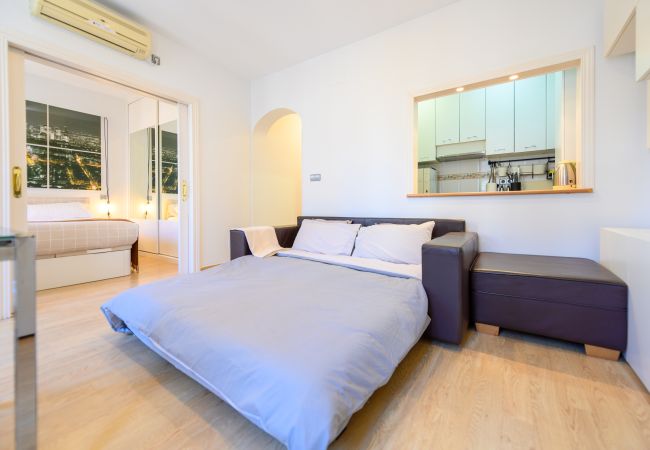 Apartment in Madrid - M (SBE282) Encanto y comodidad en el corazón de M Apartment in Madrid - M (SBE282) Encanto y comodidad en el corazón de M