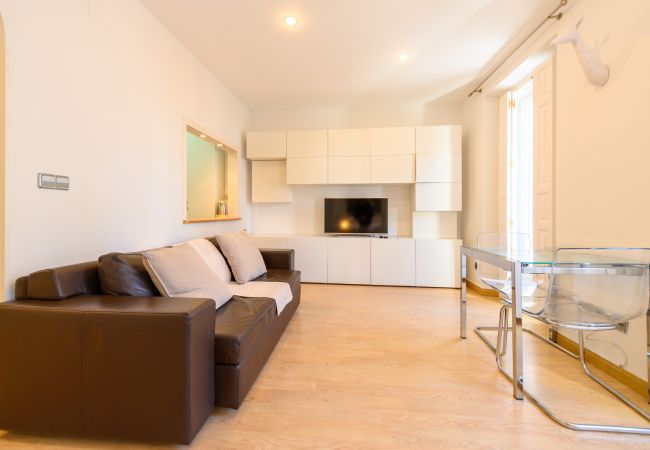 Apartment in Madrid - M (SBE282) Encanto y comodidad en el corazón de M Apartment in Madrid - M (SBE282) Encanto y comodidad en el corazón de M