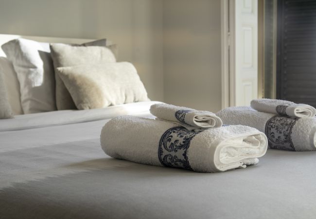 Apartment in Madrid - M (TOL254)Acogedor piso con balcones en el centro  Apartment in Madrid - M (TOL254)Acogedor piso con balcones en el centro