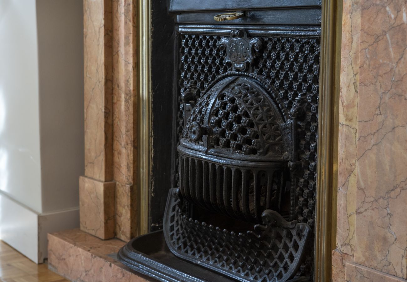 Apartment in Madrid - M (TOL254)Acogedor piso con balcones en el centro  Apartment in Madrid - M (TOL254)Acogedor piso con balcones en el centro