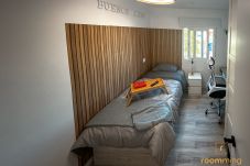Rent by room in Madrid - M (VDE614)Buenos Aires: habitación perfecta para v