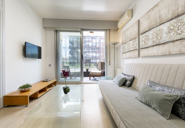 Apartment in Madrid - M (ORE183)Piso de 1 dormitorio con terraza-Alquile