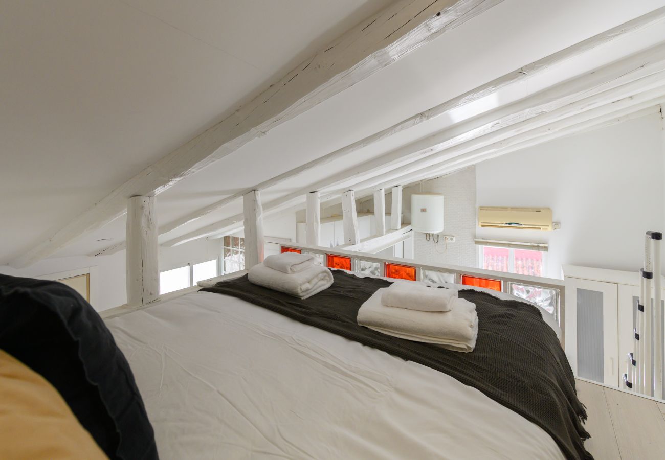 Apartment in Madrid - M (SVF154) Piso tipo loft de 1 dormitorio en el ce Apartment in Madrid - M (SVF154) Piso tipo loft de 1 dormitorio en el ce