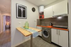 Apartment in Madrid - M (TEN602) Piso de 2 dormitorios con balcón en Ma