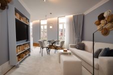 Apartment in Porto - RA - Flores 4