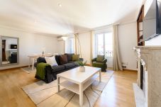 Apartment in Madrid - M (FER55D) Amplio piso 3 dormitorios en Moncloa