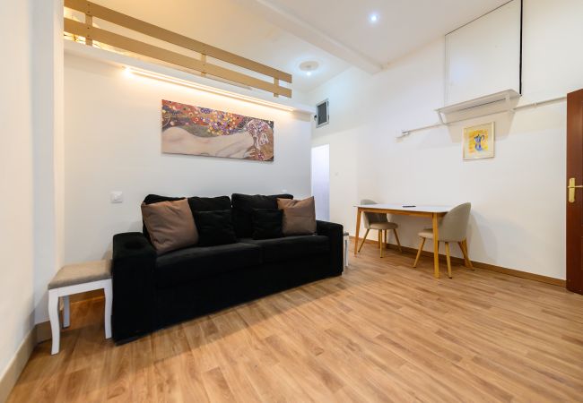 Apartment in Madrid - M (CAST90I) Dúplex en el Centro de Madrid
