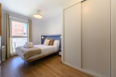 Apartment in Madrid - M (HMA121B) Amplio Piso 2 dormitorios y 2 baños